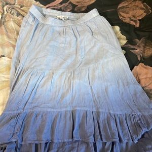 Hi beautiful people:) selling a beautiful skirt